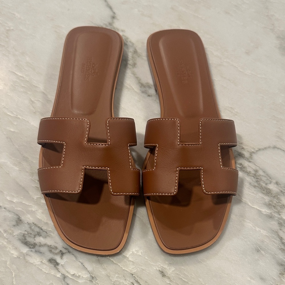 Hermes Oran Sandals sz 38 Gold